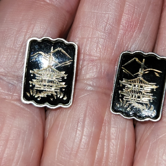 Vintage SIAM Screw-back Earrings - Picture 4 of 6